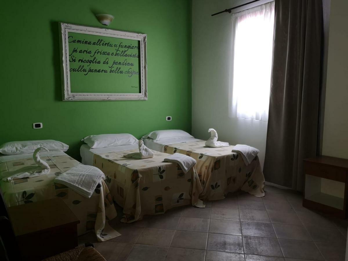 Вілла Azienda Agrituristica La Fonte Боніфаті Екстер'єр фото